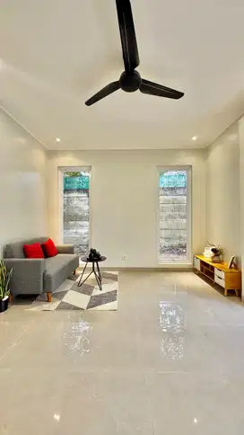 RUMAH MINIMALIS 2 LANTAI READY, POSISI HOEK DAERAH SERPONG