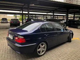 BMW 325i 2001 Bensin