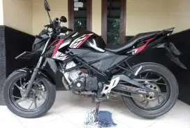 Honda CB 150R Streetfire 2016