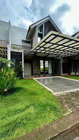 Rumah Modern Tropis Bagus siap huni cluster premium Inika island BSD