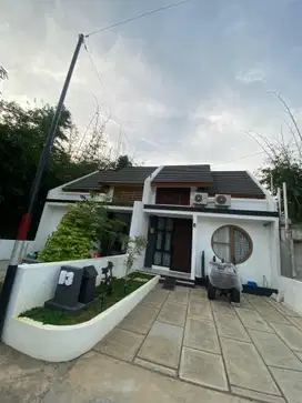 Rumah di Jogja Barat Area Exit Tol Sentolo Ada Taman Bermain Gaya Jepa