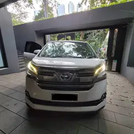 Toyota Vellfire 2.5 G AT 2016