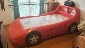 Tempat tidur anak