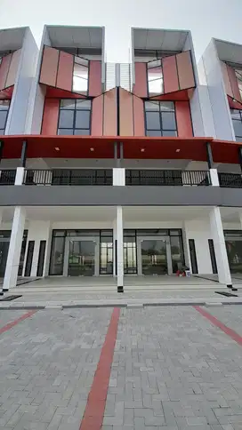 Disewa Ruko Gandeng 3,5 Lantai Unit Baru Summarecon Crown Gading
