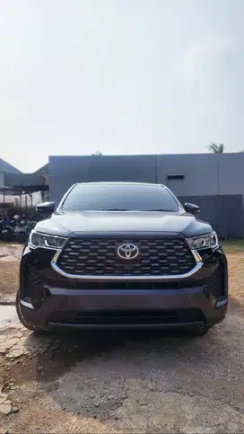 Kijang Innova Zenix v 2023 hitam black zenix 2024 type v non 2025 bu