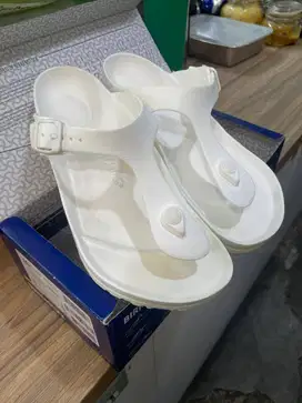 Birkenstock Gizeh EVA Size 40 Ori Putih – Bekas Salah Size