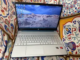 Laptop Gaming HP 15 Ryzen 5 5500U