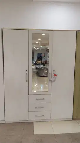 LEMARI PAKAIAN 3 PINTU VIND WHITE