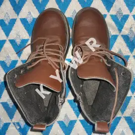 Boots Coklat - Insole 24 cm - Like New