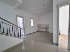 Rumah Siap Huni  Luas 152 Edison Timur 2 Lantai