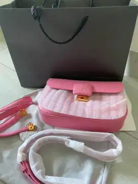 Tas Charles n K summer edition 2023