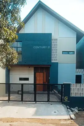 Dijual Rumah Mewah Baru Siap Huni Di BSD City Tangerang