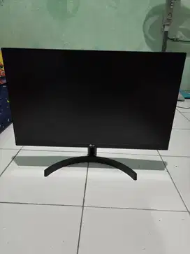 Monitor Komputer LG 24MK600