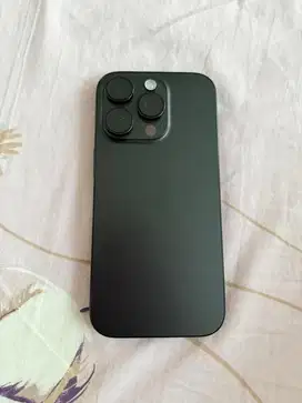 Iphone 16pro 16 pro garansi ibox panjang baru beli juni seperti baru