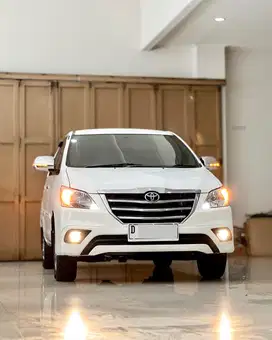 Innova G Bensin M/T 2015 Barong Istimewa