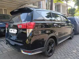 INNOVA VENTURER DIESEL MATIC 2018
