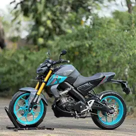 YAMAHA MT15 GREY 2023 KM LOW PAJAK PANJANG GRES
