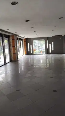 Disewakan Ruko Cikini