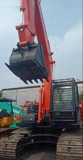 Dijual Excavator Hitachi ZX210F-5G 2014