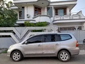 Nissan Grand Livina 1.5 XV matic