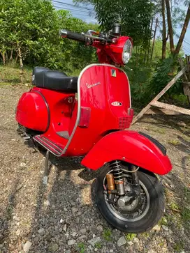 VESPA LOOK NEW PX