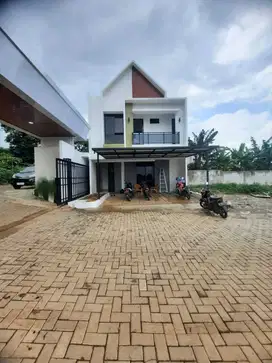 UNIT CEPAT HABIS 600 JUTAAN RUMAH 2 LANTAI DALAM CLUSTER FREE BIAYA