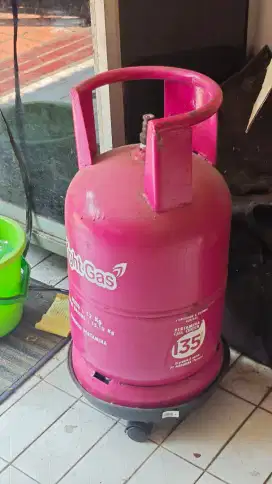 LPG 12 kg warna pink