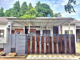 DISEWAKAN RUMAH 2 LANTAI