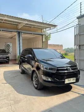 Kijang innova Reborn 2.4 V Automatic Pribadi