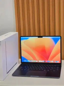 Macbook Air M2 8/256GB iBox