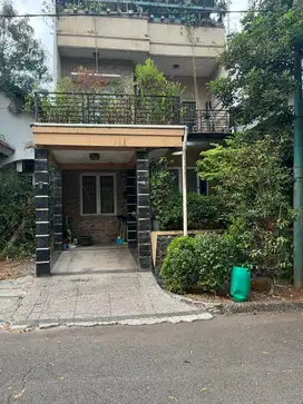 Rumah Bagus 2 Lantai Siap Huni Di Cluster Meadow Green Lippo Cikarang