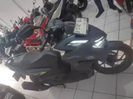 VARIO 160 CBS KM 6000 OKe cas/ kredit DP 1.500