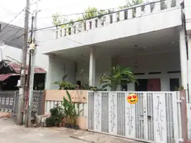 Dijual rumah siap huni 2 lantai di komplek Harapan Baru Kota Bekasi