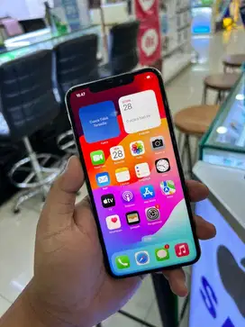 Iphone Xs max 64GB fulset no hf mines face id dan truetone off