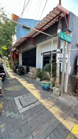 Dijual Cepat Rumah Siap Huni Area Tambaksari