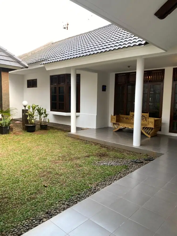 Dijual Rumah Vintage dan Nyaman
