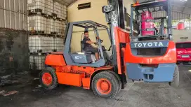 Forklift Toyota 5 Ton