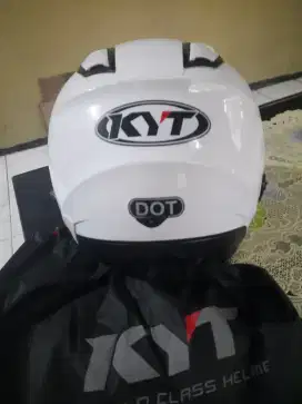 Helm kyt kyoto ori mulus putih lengkap dgn sarung nya bandung