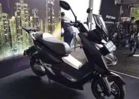 Motor Listrik United T1800 lengkap dan mulus