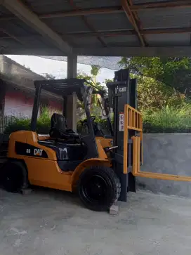 Forklift 3 Ton Caterpillar 2020