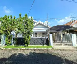 Dijual Rumah Nirwana Eksekutif Bagus dan Terawat Siap Huni Ada Garasi