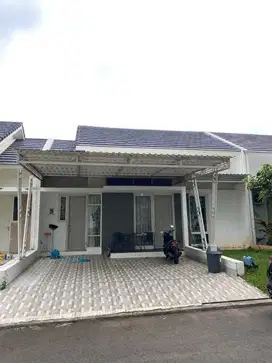 Semi furnished rumah forest hill Citraland bsb
