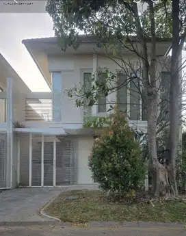 Rumah SANTIAGO ROSA Pakuwon City , Siap Huni, Minimalis