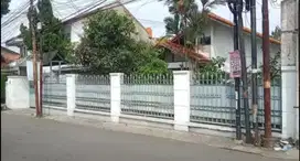 Rumah luas bangunan kost Sukajadi Bandung jual cepat