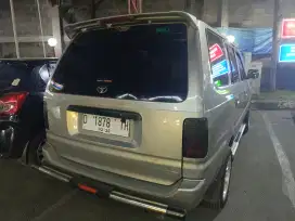 Toyota kijang S KF 80 Th 2003