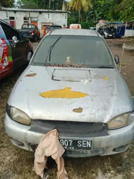 HYUNDAI EXCEL 2003