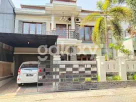 RUMAH SEMI VILLA 2 LANTAI IMAM BONJOL PEMECUTAN KLOD DENPASAR, BALI