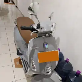 DI JUAL MULUS MASIH BARU VESPA PRIMAVERA