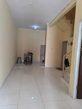 Dijual Rumah siap Huni 3lt di Tanjung Duren