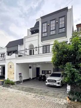 Rumah Mewah Dalam Townhouse Dekat Akses Tol Brigief Di Jagakarsa